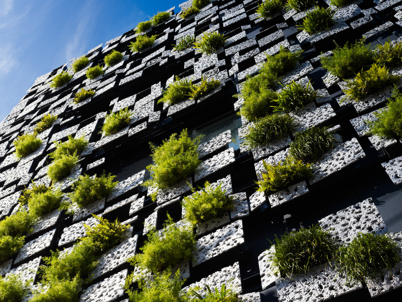 Здание с живым фасадом от Kengo Kuma