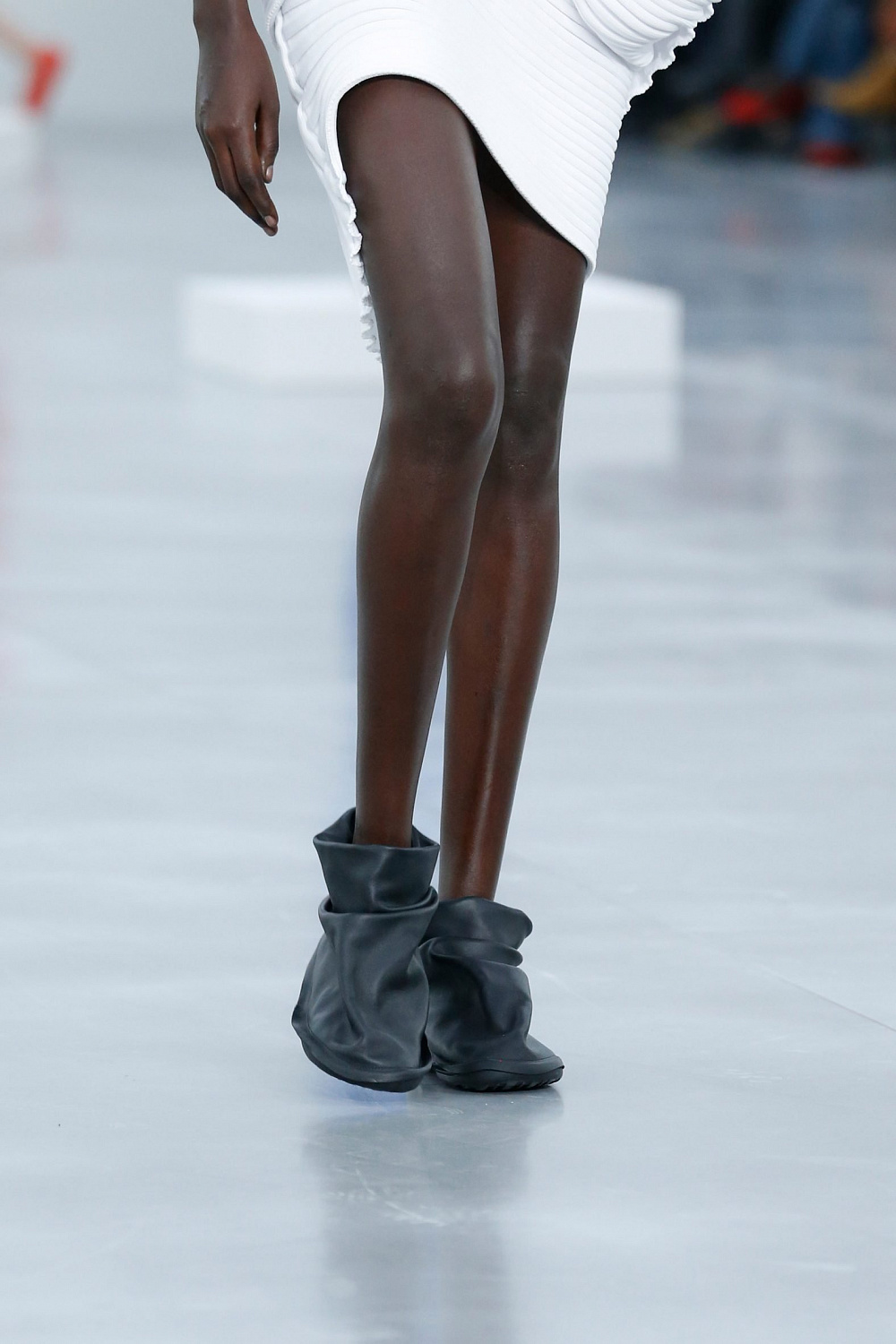 Новая коллаборация: Issey Miyake и Camper представляют революционную складную обувь