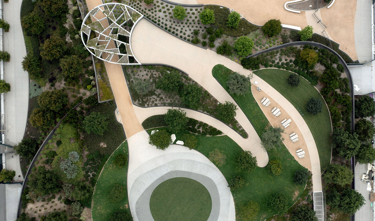 «Сказочный» Музей нарративного искусства Лукаса от MAD Architects скоро откроется в Лос-Анджелесе