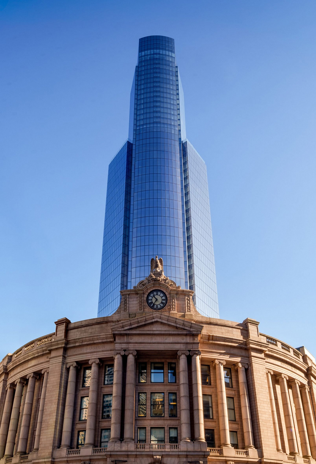 Pelli Clarke & Partners изменила горизонт Бостона с небоскрёбом над историческим вокзалом