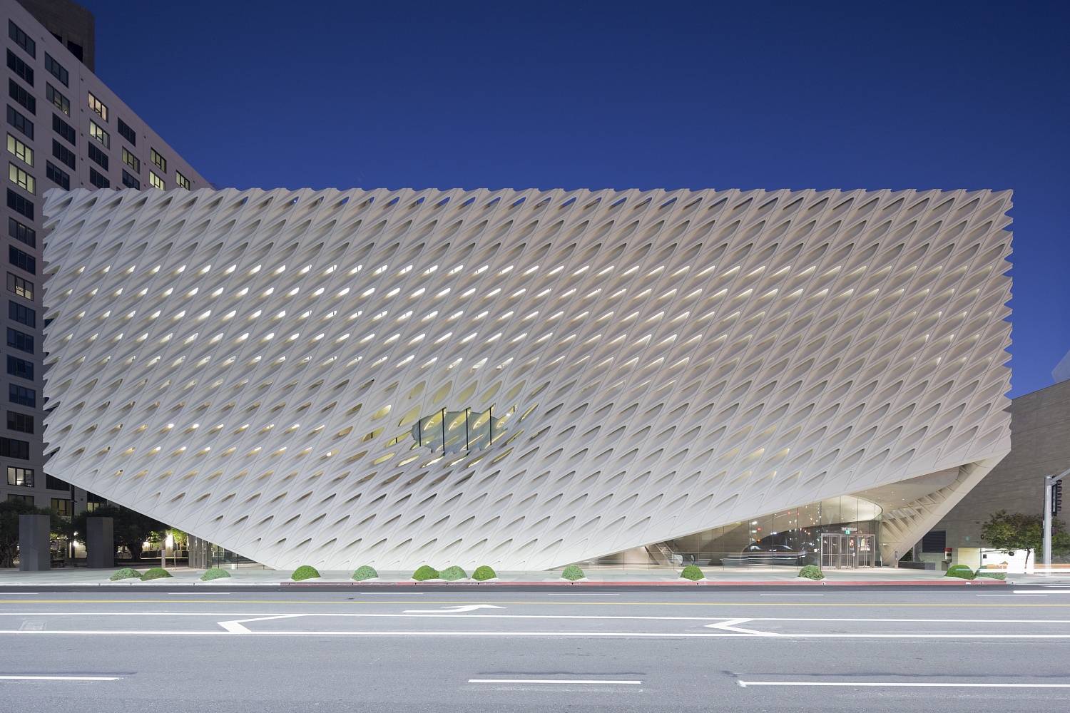 Необыкновенный музей искусств The Broad в Лос-Анджелесе