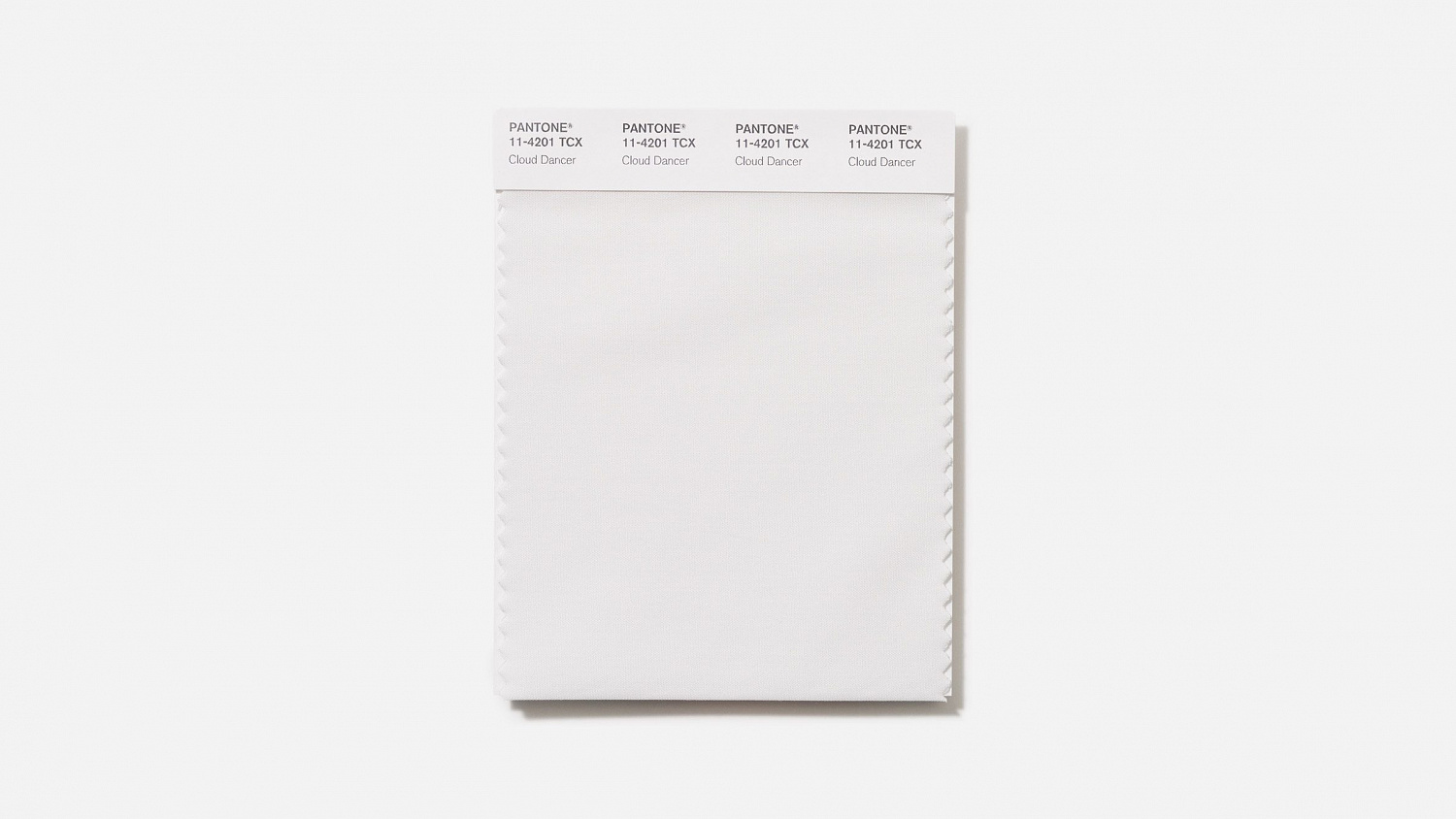 «Возвышенный белый» Cloud Dancer — цвет 2026 года по версии Pantone