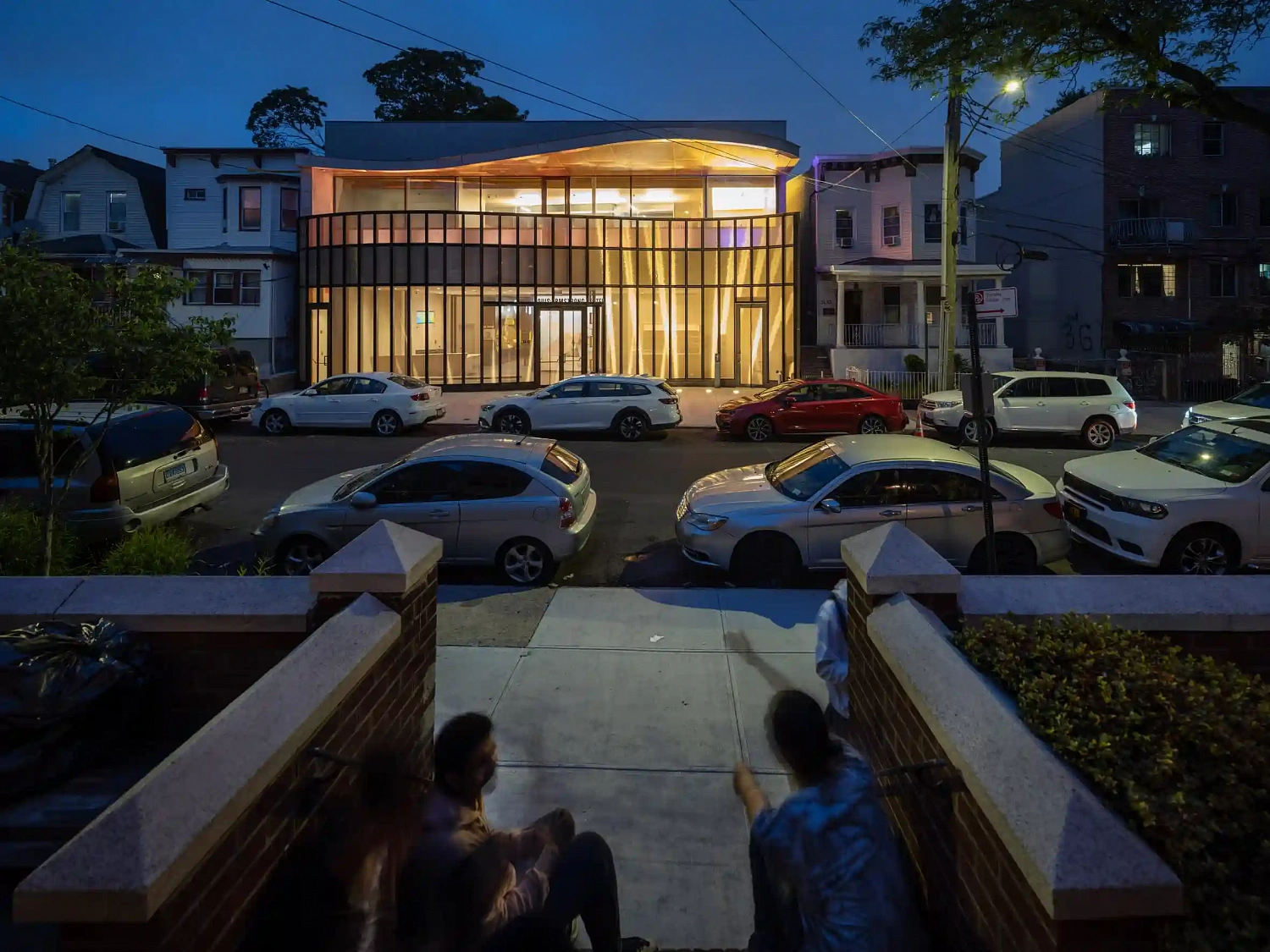 Caples Jefferson Architects представляет изогнутый Центр Луи Армстронга в Куинсе